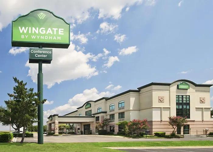Wingate By Wyndham And Williamson Conference Center