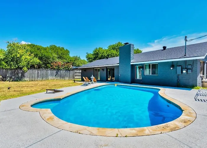The Sinatra - Fun 5Bd Home Huge Pool Game Room