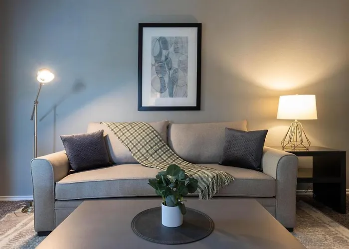 Landing Modern Apartment With Amazing Amenities