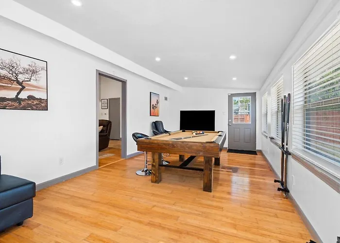 Spacious 4Br W Fenced Yard